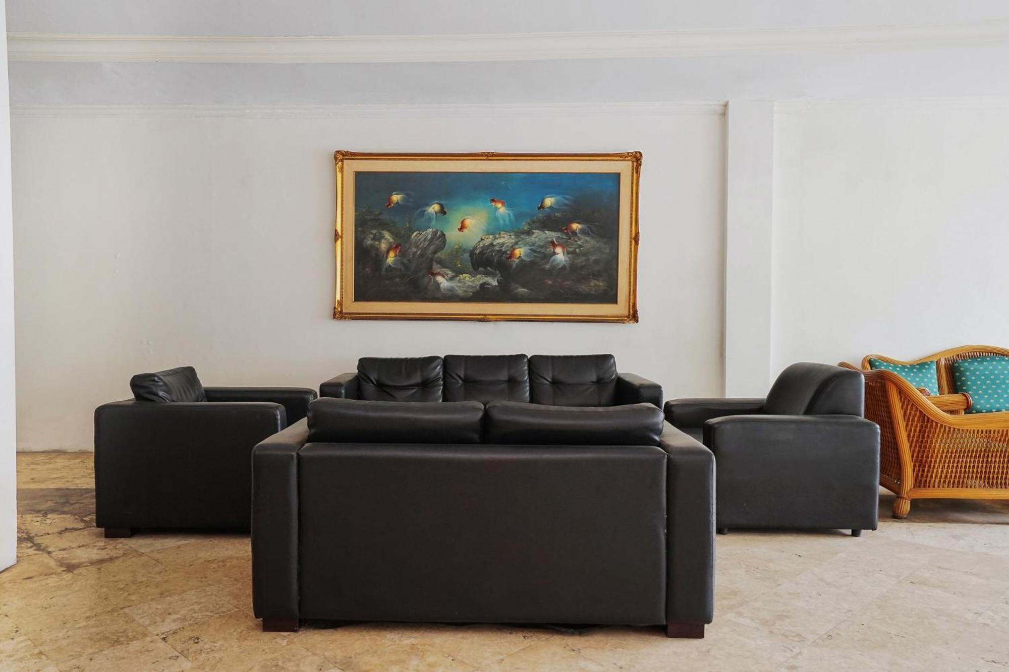 מלון סוראבאיה Istana Permata Ngagel מראה חיצוני תמונה