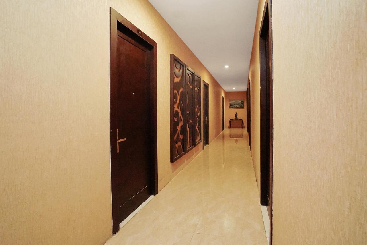 מלון סוראבאיה Istana Permata Ngagel מראה חיצוני תמונה